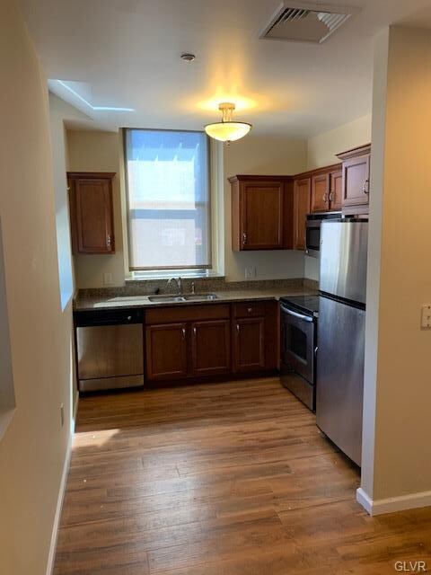 2 W Broad St unit 2, Bethlehem, PA 18018 - photo 4