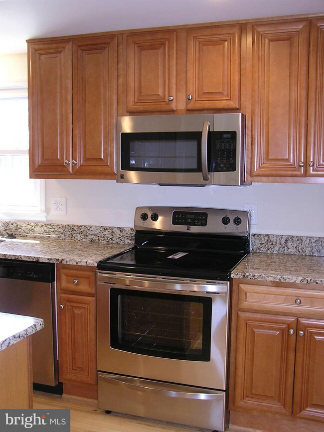 4331 S Starcrest Dr, Warrenton, VA 20187 - photo 6