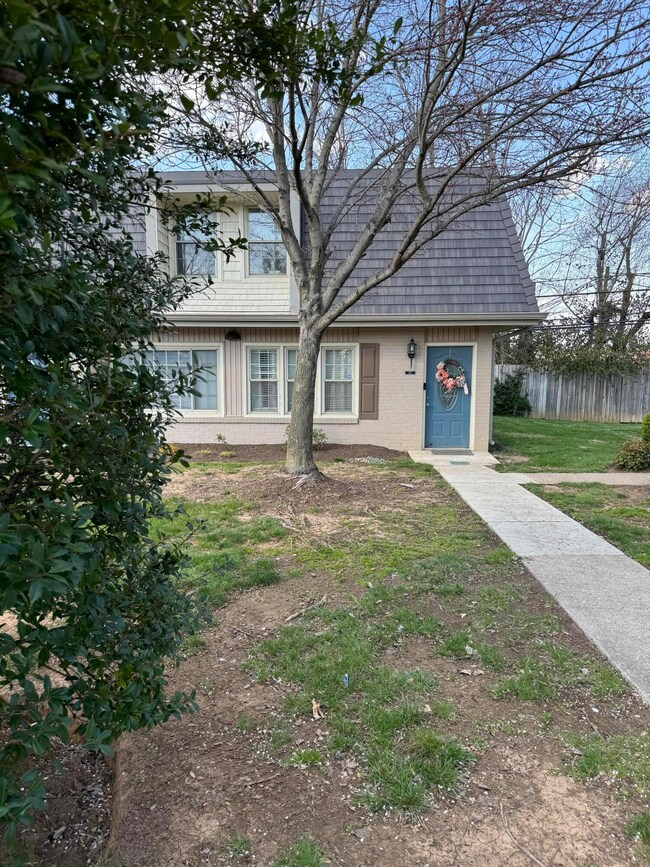 135 Regency Point Path, Lexington, KY 40503 - photo 2