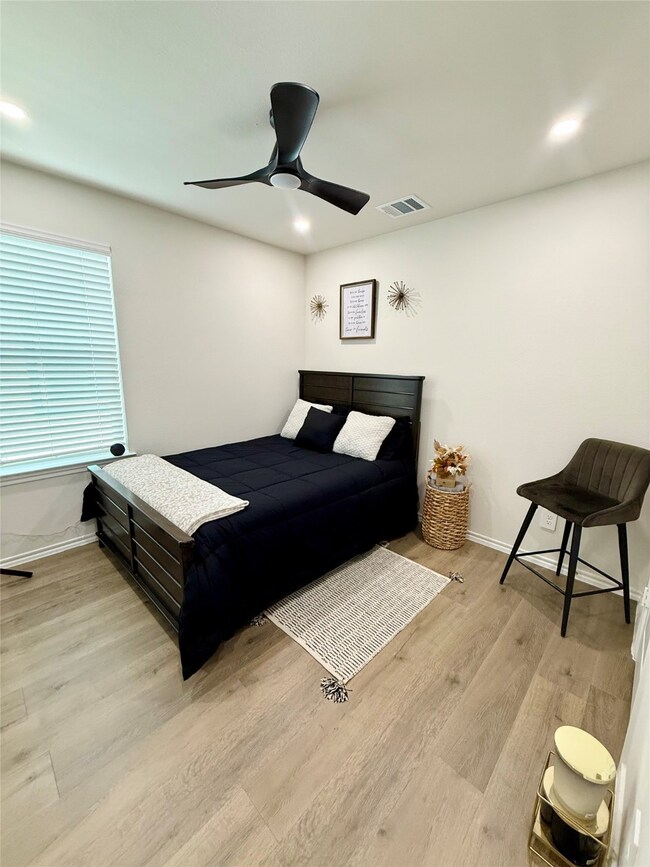 11312 Evergreen Ln, Providence Village, TX 76227 - photo 6