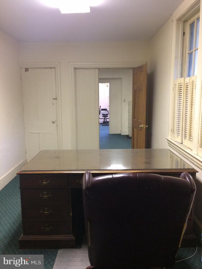 470 Locust St, Columbia, PA 17512 - photo 4