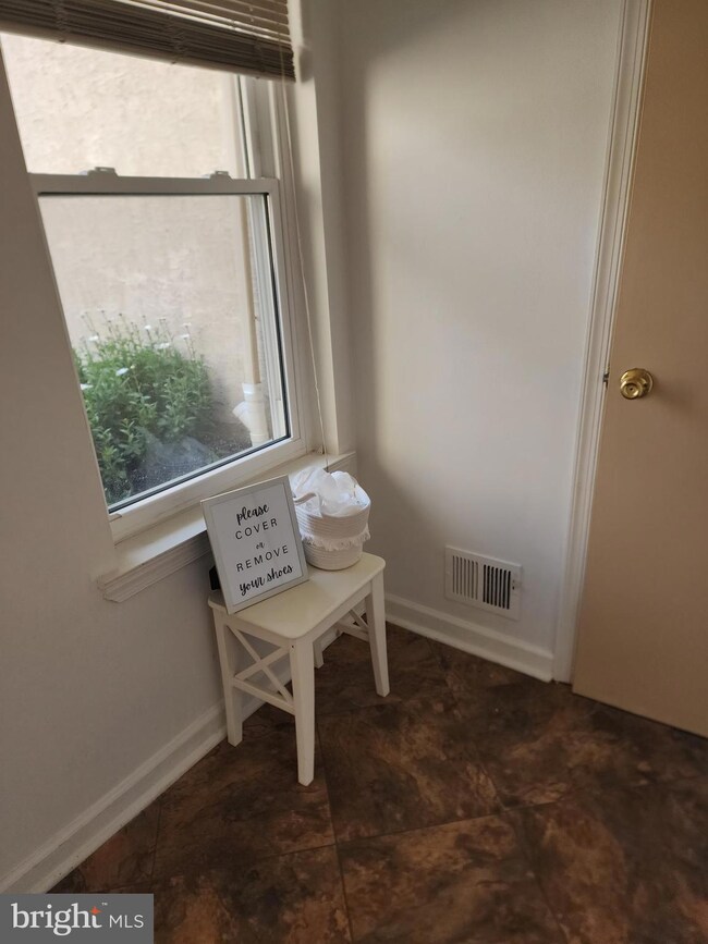 25 Forsythia Ct, Lafayette Hill, PA 19444 - photo 7