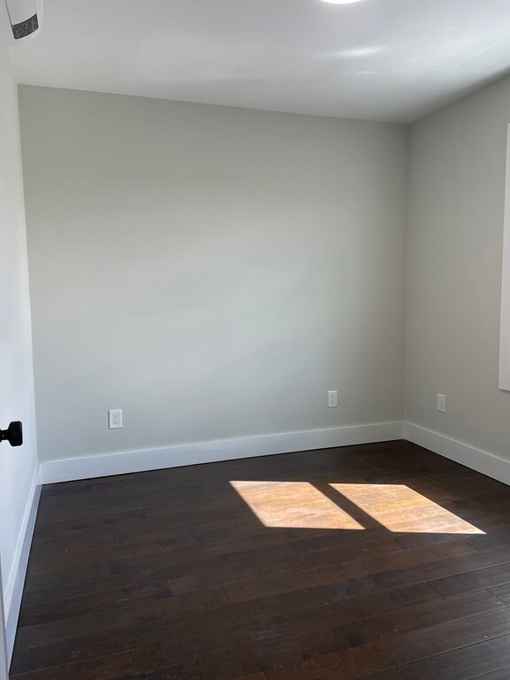 173 E Merrimack St unit 1, Lowell, MA 01852 - photo 4