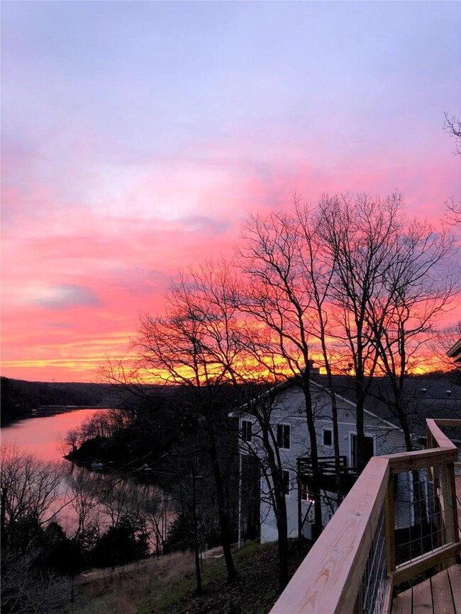 7 Dewsbury Cir, Bella Vista, AR 72714 - photo 2