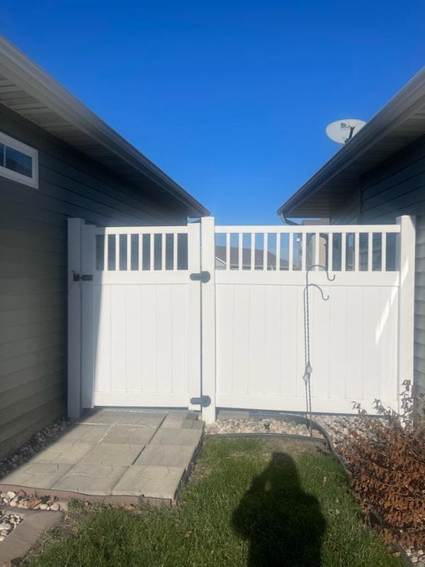 2672 Whispering Creek Cir S, Fargo, ND 58104 - photo 5