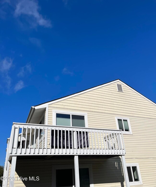 2036 Sloop Point Loop Rd unit 9, Hampstead, NC 28443 - photo 3