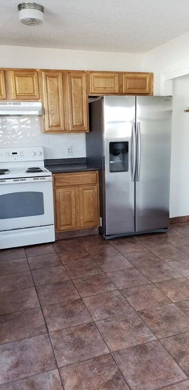 23 Acorn Dr unit 25, Westerly, RI 02891 - photo 3