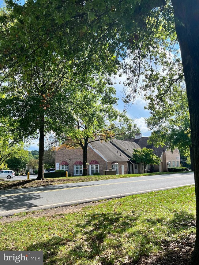 3F Olympic Dr, Reading, PA 19607 - photo 6