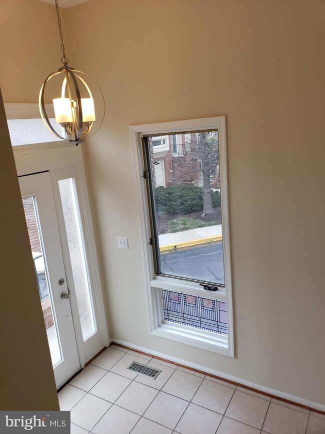 1437 Templeton Place, Rockville, MD 20852 - photo 2