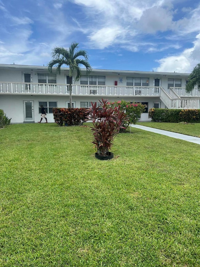 184 Coventry H, West Palm Beach, FL 33417 - photo 2