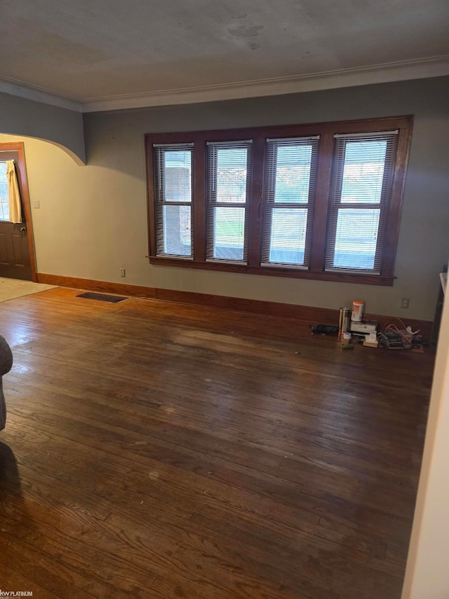 8071 Harding, Center Line, MI 48015 - photo 7