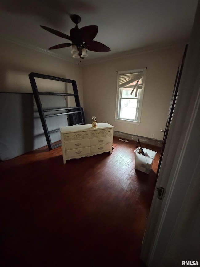 510 N Maple St, Benton, IL 62812 - photo 7