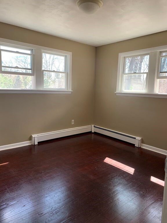 138 Fiberloid St, Indian Orchard, MA 01151 - photo 6