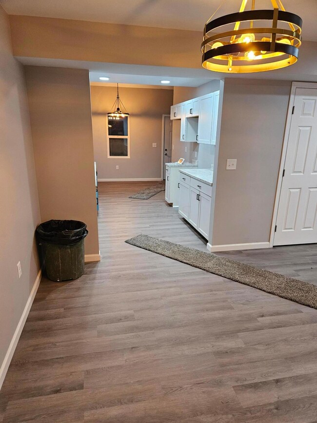 930 S James Rd, Columbus, OH 43227 - photo 4