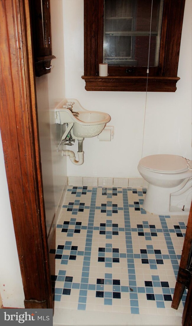 637 5th St NE, Washington, DC 20002 - photo 7