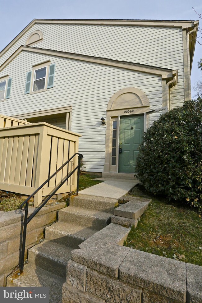 20068 Appledowre Cir unit 248, Germantown, MD 20876 - photo 2