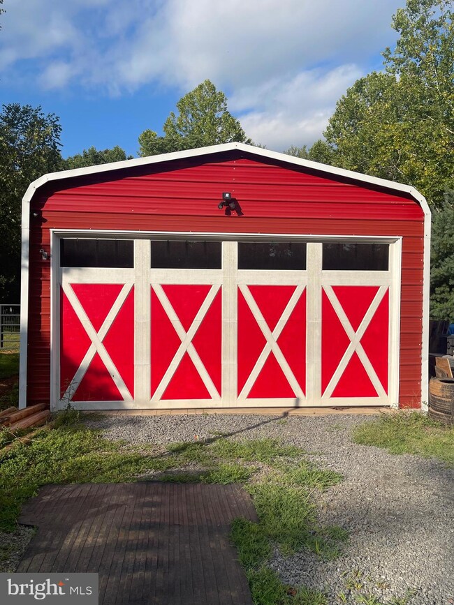 16453 Matthews Mill Rd, Orange, VA 22960 - photo 3