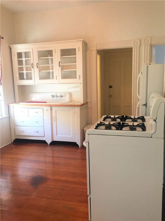 118 Franklin St unit 2, Bristol, RI 02809 - photo 5