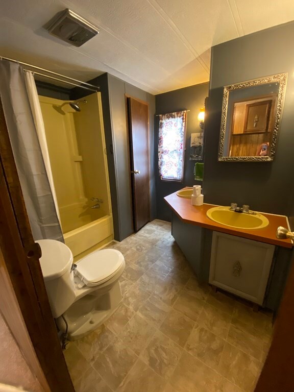 54 Gauthier Rd, Barre, MA 01005 - photo 4