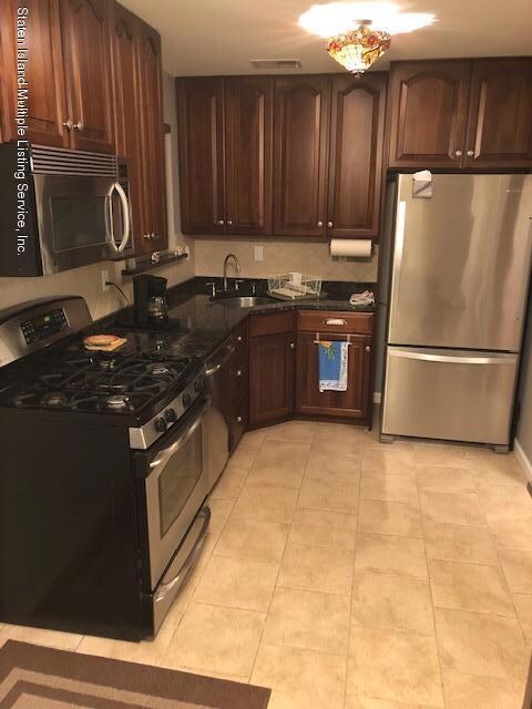 100 Hampton Place unit 170, Staten Island, NY 10309 - photo 3