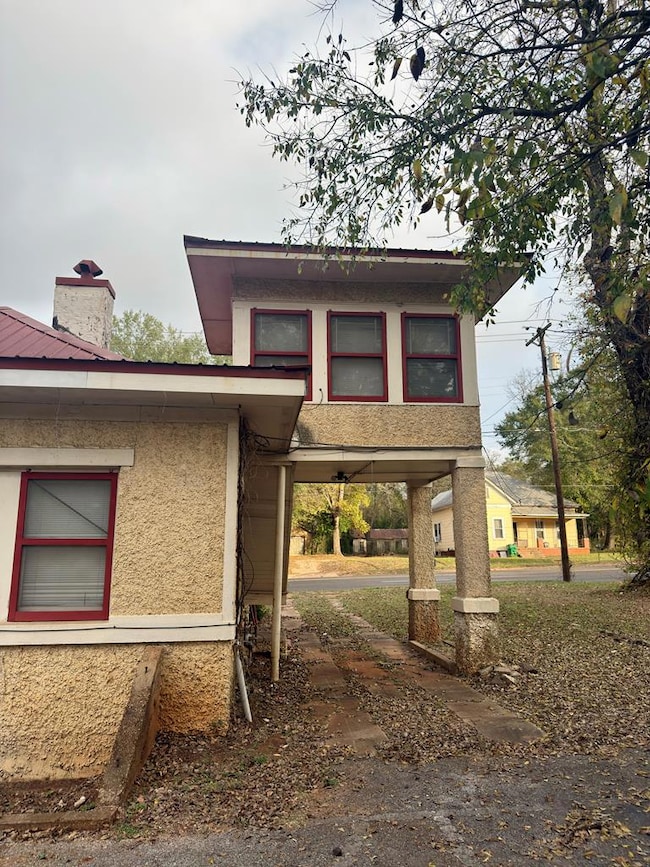 720 W Palestine Ave, Palestine, TX 75801 - photo 4