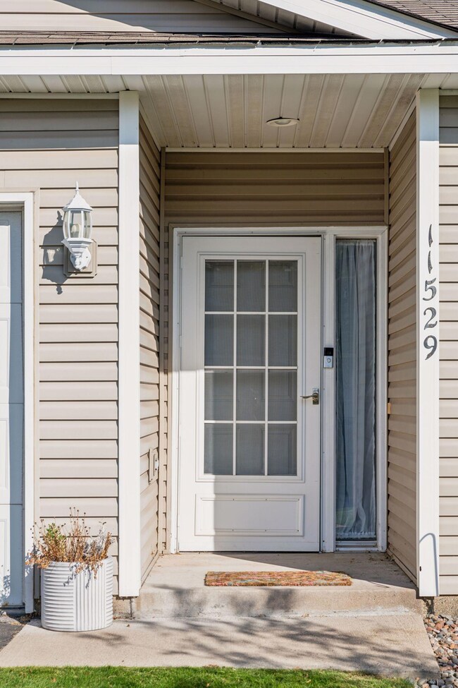 11529 Quay St NW, Coon Rapids, MN 55433 - photo 4