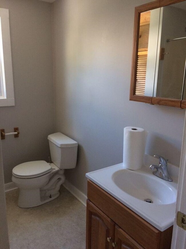 10 Ash St, North Walpole, NH 03609 - photo 7