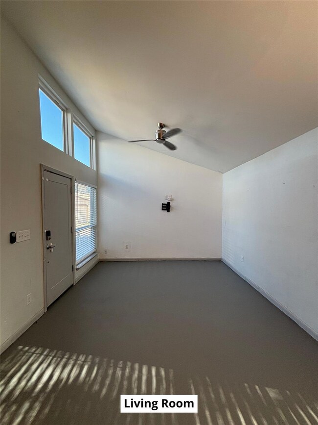 4505 Teri Rd unit b, Austin, TX 78744 - photo 2