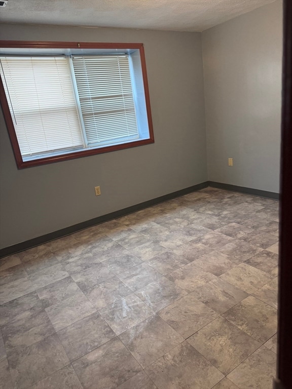 48 Mount Everett St unit 1, Dorchester, MA 02125 - photo 3