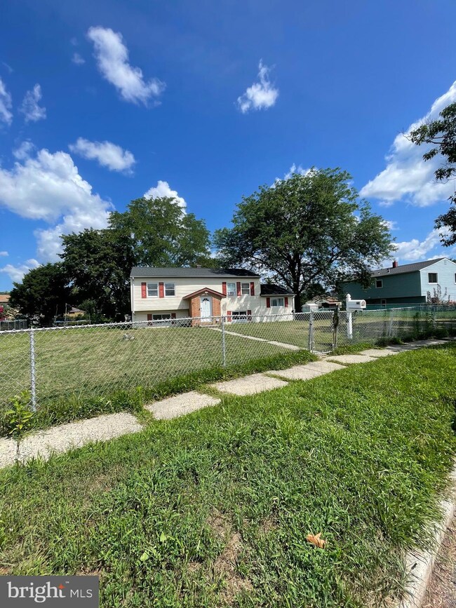 233 Rutgers Ave, Pemberton, NJ 08068 - photo 3