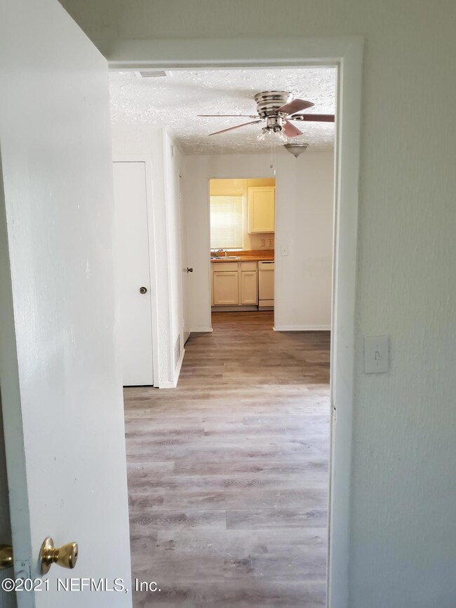 1174 Claudia Spencer - - 1