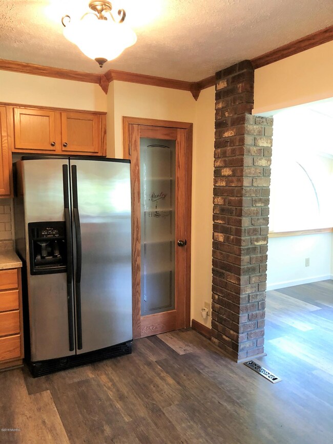 10791 N 45th St, Augusta, MI 49012 - photo 5