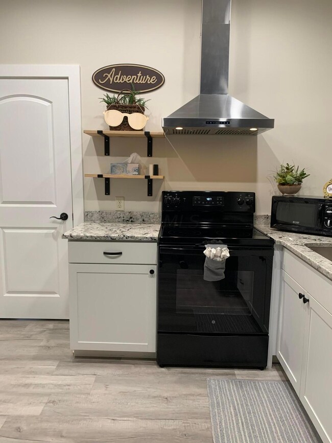 RS kitchen 2