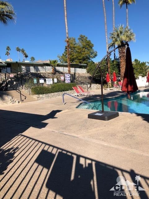 12 Diamond Dr E, Palm Desert, CA 92260 - photo 7