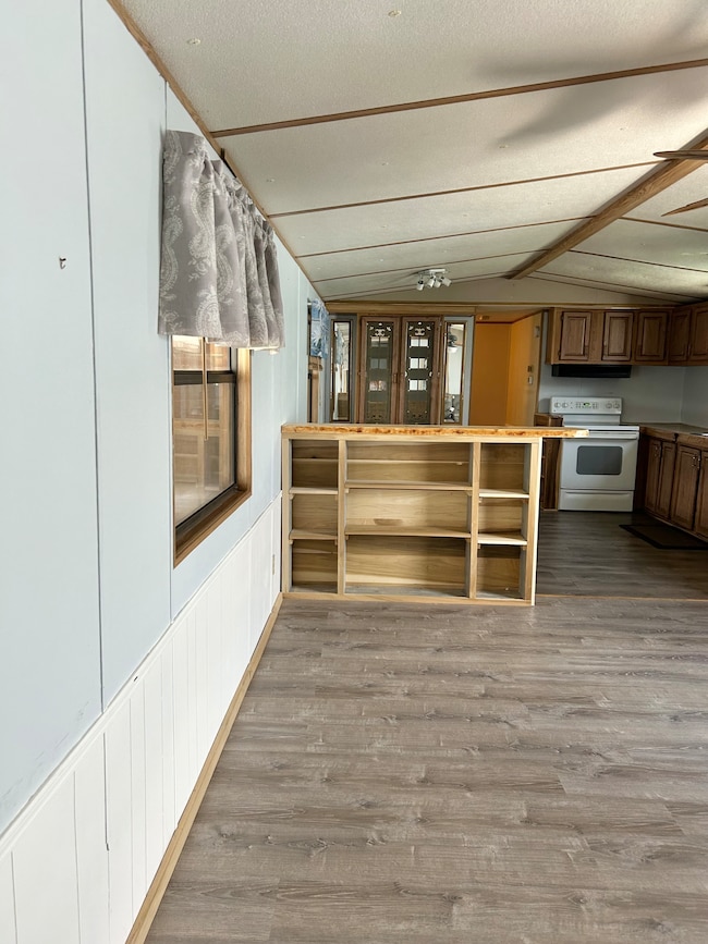 36326 Century Dr, Zephyrhills, FL 33541 - photo 4