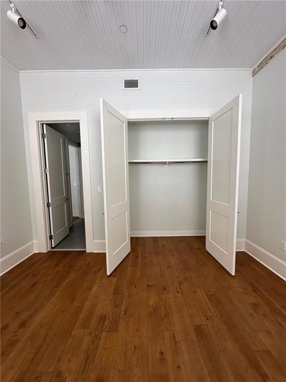 Primary BDRM closet