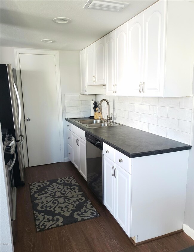 Photo- Kitchen2
