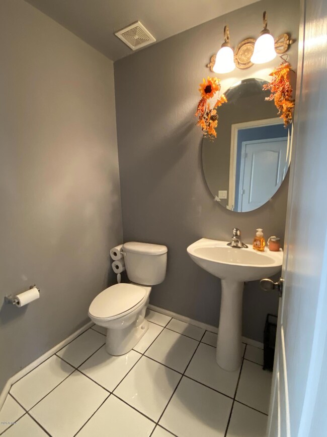 Downstairs Half-Bath
