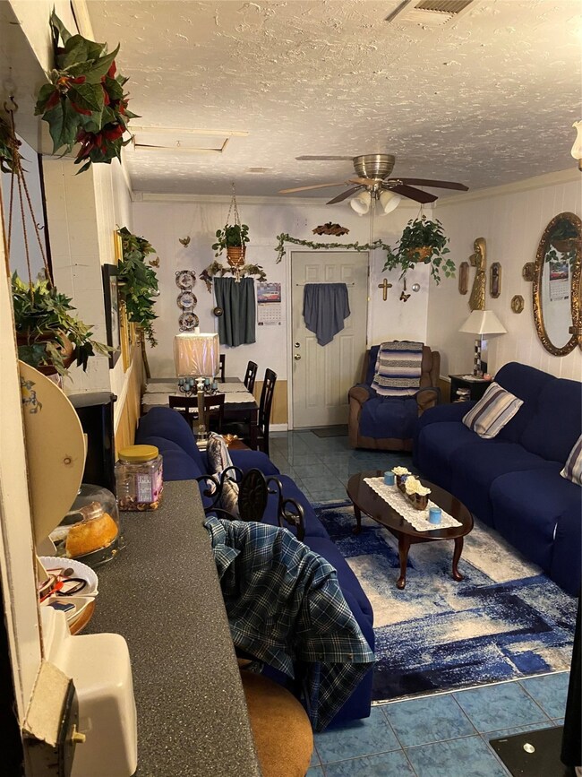 7209 Bretshire Dr, Houston, TX 77016 - photo 7