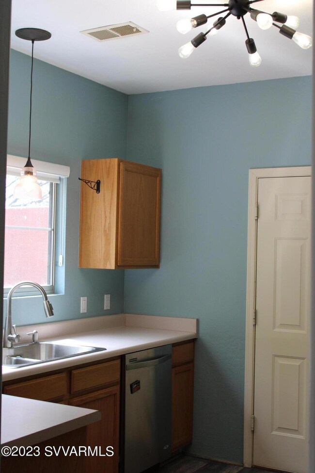 434 DP Kitchen 2