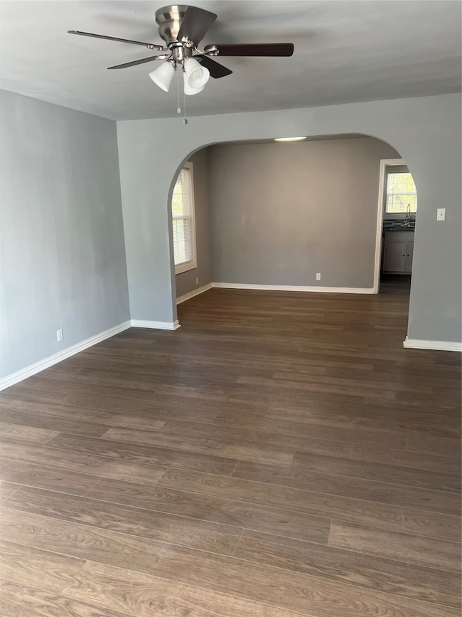 3705 Ellsmere Ct, Fort Worth, TX 76103 - photo 3