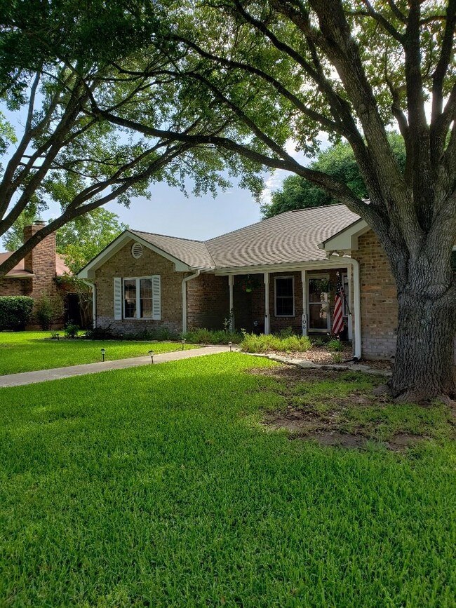 106 Tanglewood Dr, Fredericksburg, TX 78624 - photo 3