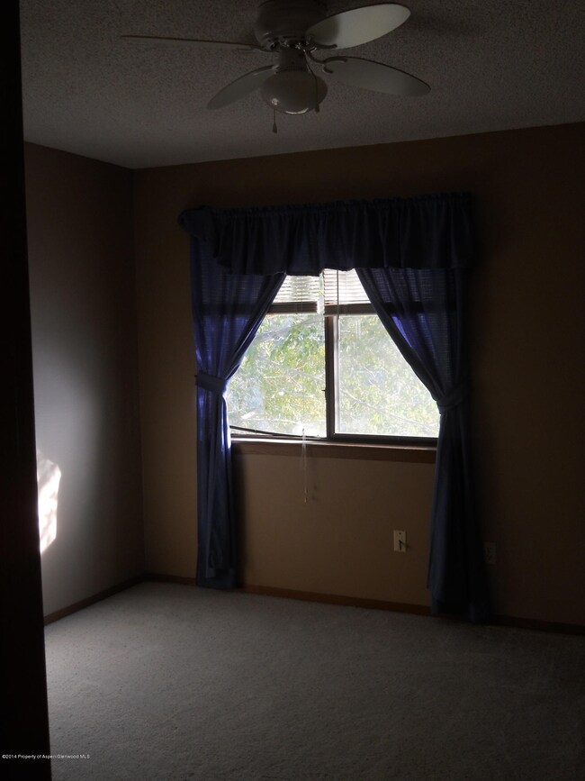 1050 E 7th St, Craig, CO 81625 - photo 6