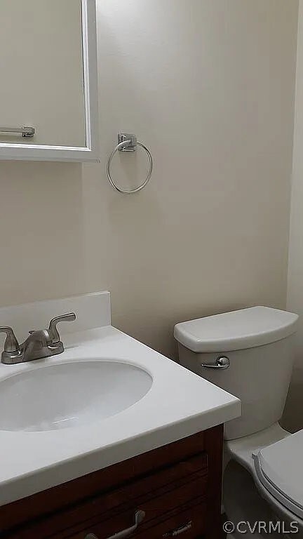 5689 W Quaker Rd, Disputanta, VA 23842 - photo 6