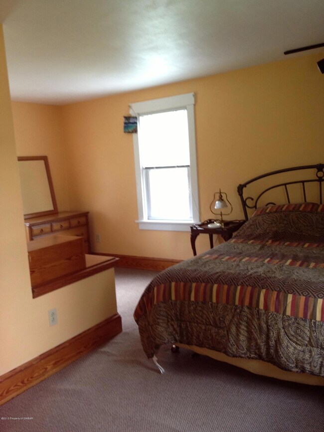 552 S Main Rd, Mountain Top, PA 18707 - photo 7