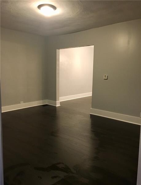 213 Bryant St, Vandergrift, PA 15690 - photo 2