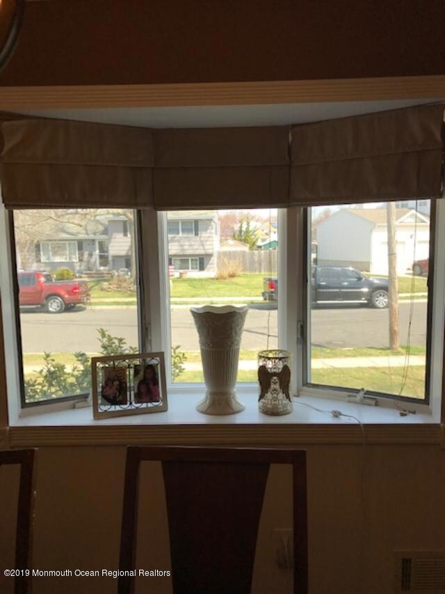 41 Bucknell Dr, Hazlet, NJ 07730 - photo 5