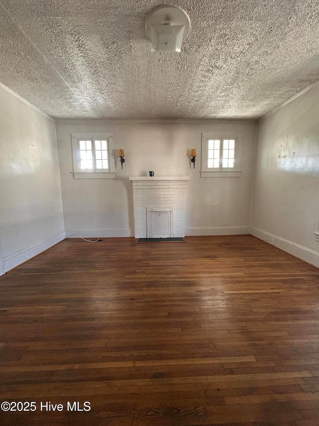 509 Champlain St, Hamlet, NC 28345 - photo 5