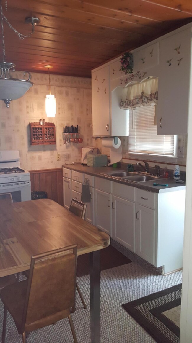 3963 W Cleveland Dr, Bitely, MI 49309 - photo 2