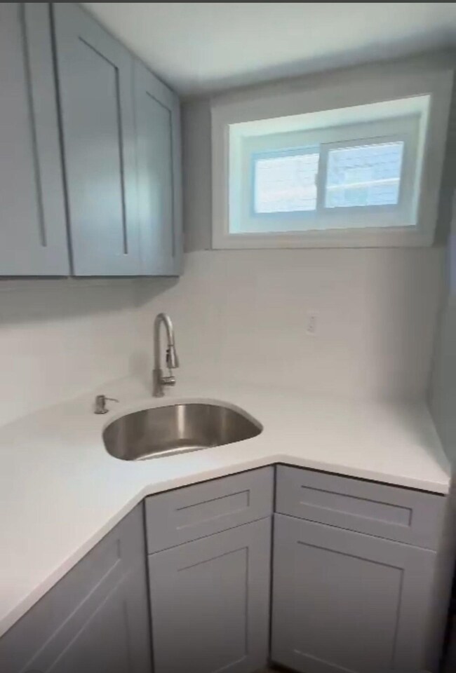 100 Rosa Parks Blvd unit 1, Paterson, NJ 07501 - photo 2